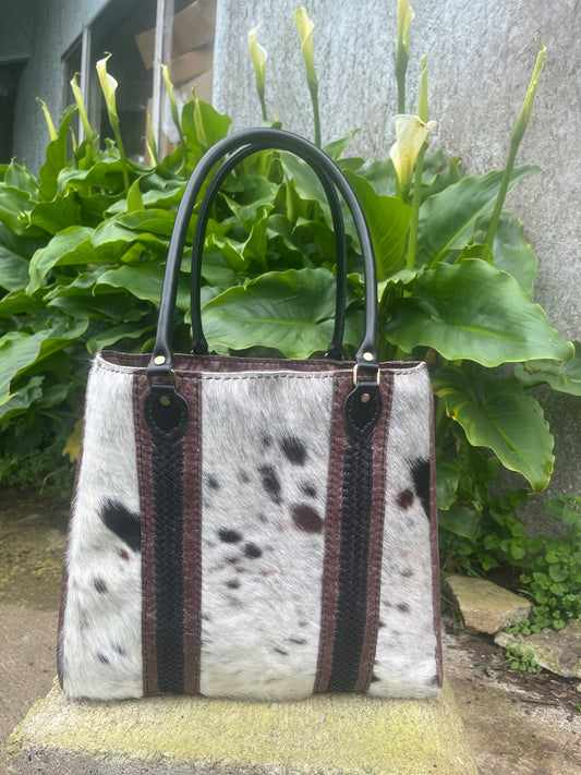 Tote style handbag (SOLD)