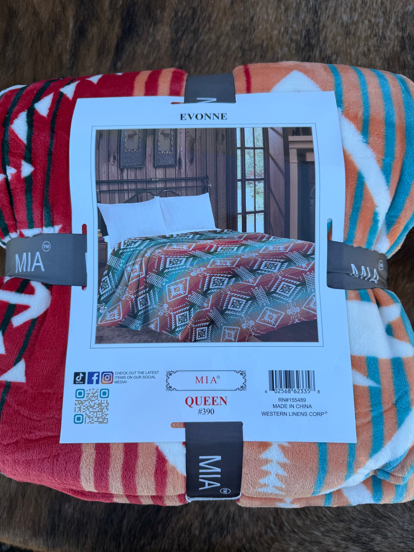 Queen throw blanket